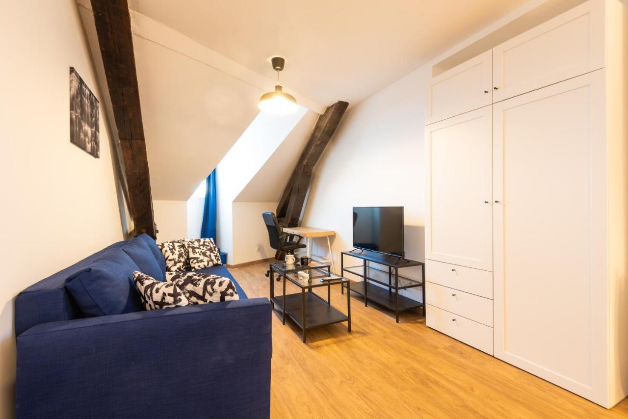 Appartement Coeur De Ville - Au Calme - Wifi - Four, Lave-Seche Linge Pau Zewnętrze zdjęcie