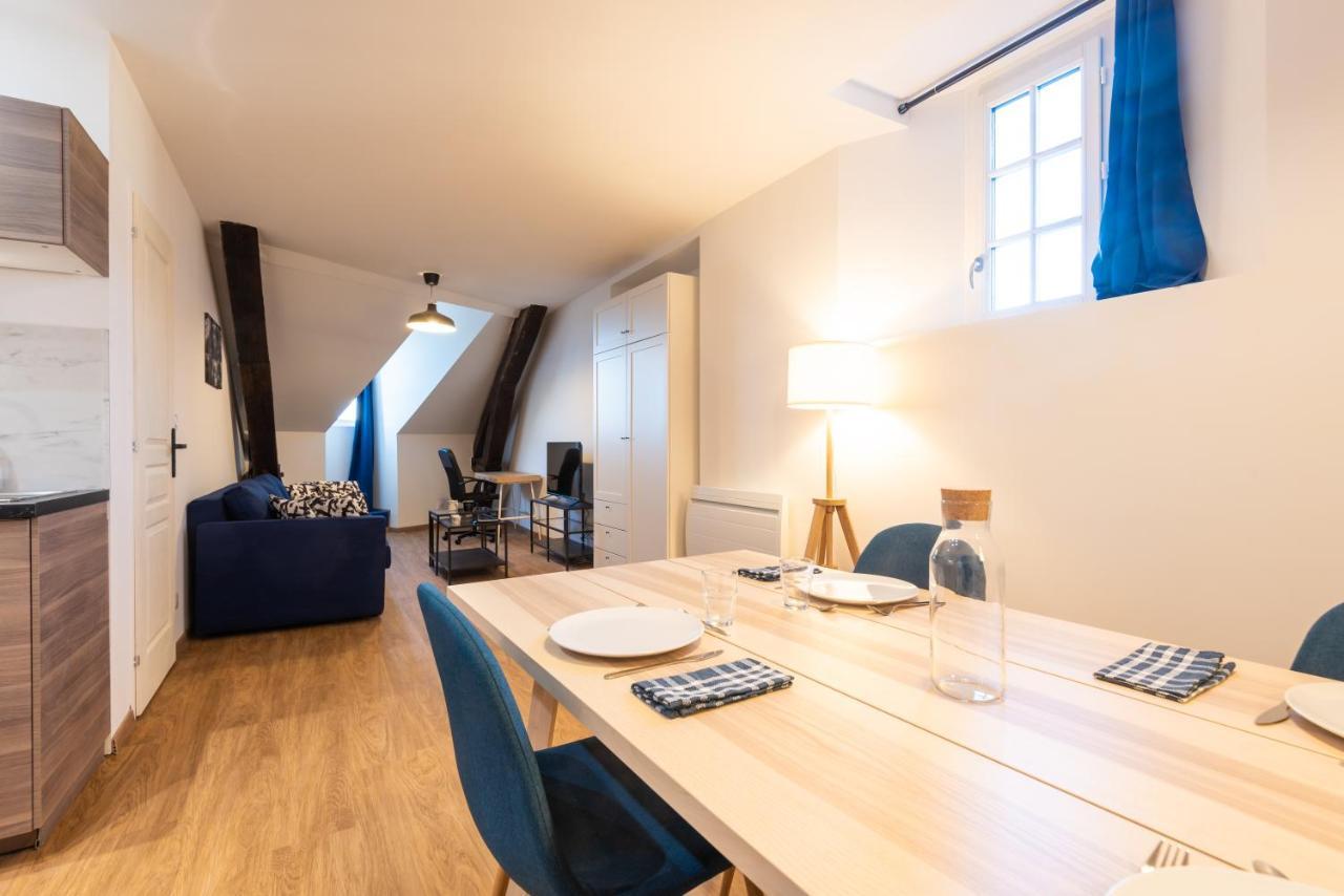 Appartement Coeur De Ville - Au Calme - Wifi - Four, Lave-Seche Linge Pau Zewnętrze zdjęcie