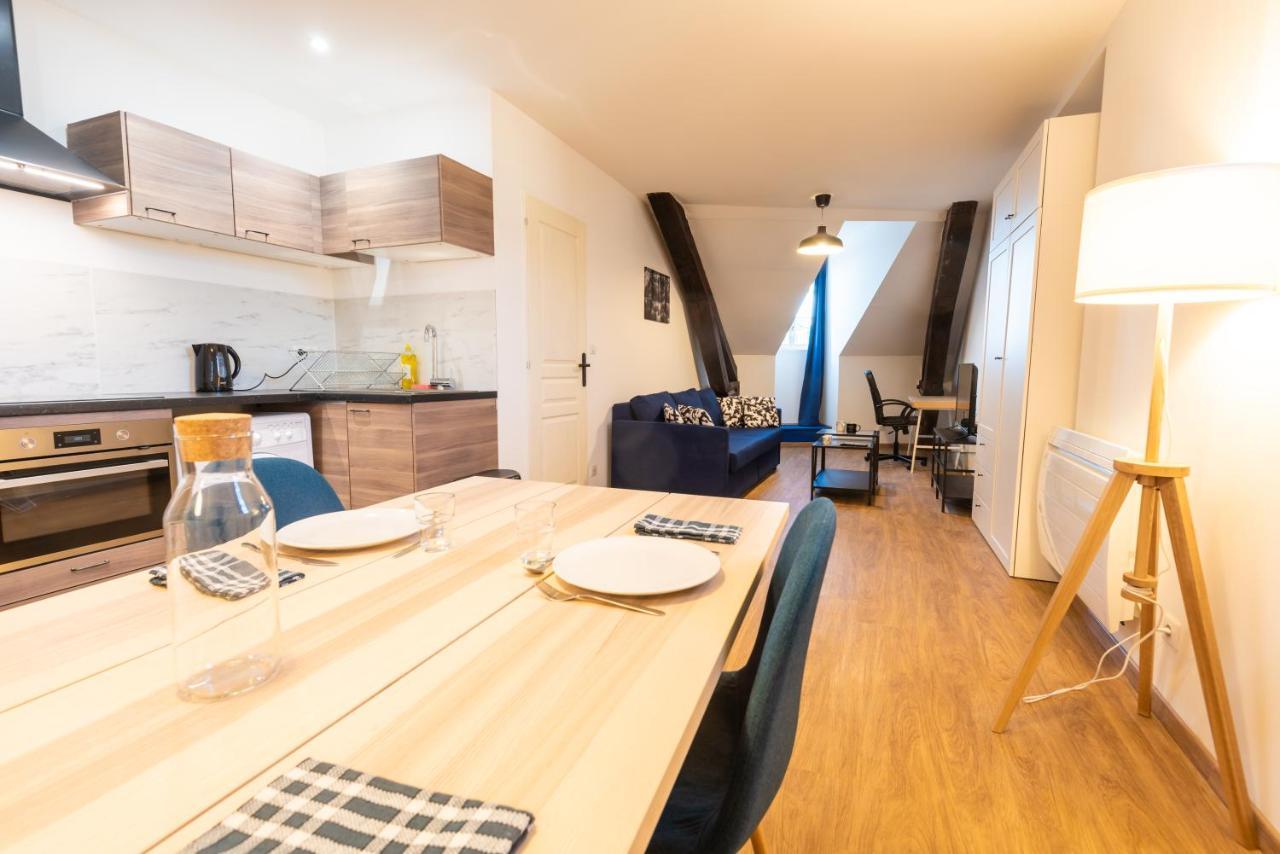 Appartement Coeur De Ville - Au Calme - Wifi - Four, Lave-Seche Linge Pau Zewnętrze zdjęcie