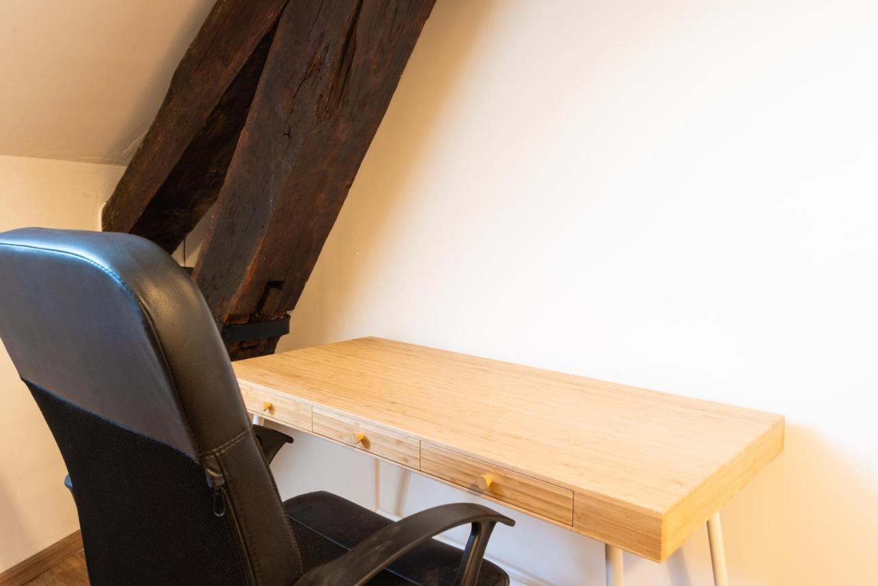 Appartement Coeur De Ville - Au Calme - Wifi - Four, Lave-Seche Linge Pau Zewnętrze zdjęcie